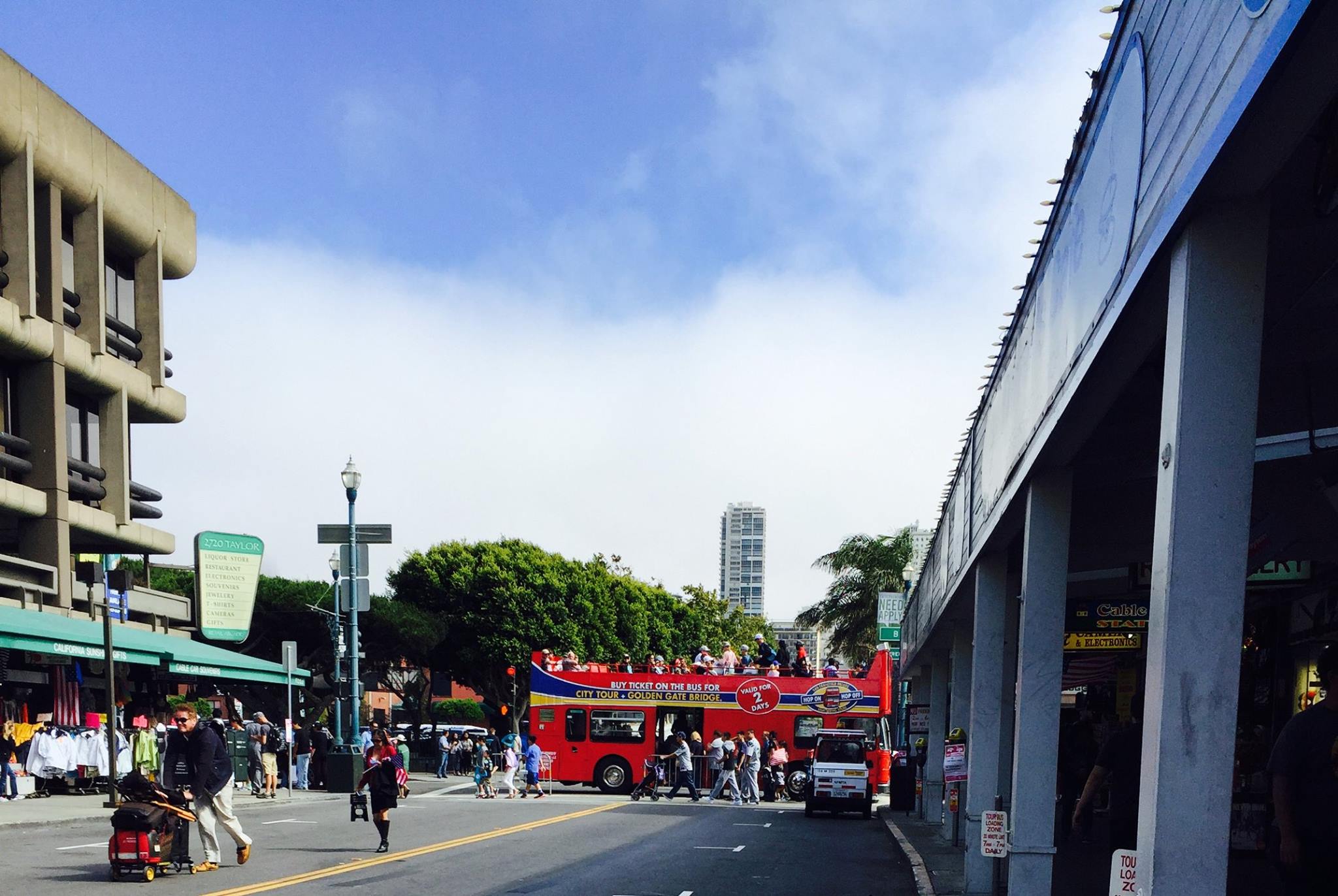 Riding San Francisco Deluxe Sightseeing Tours down SF Streets