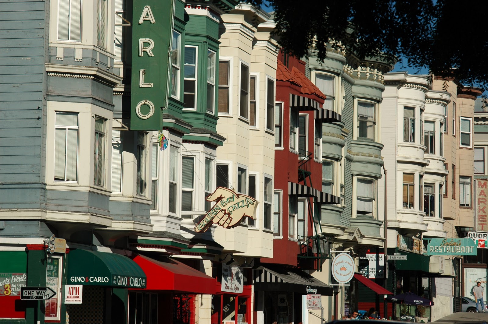 North Beach | San Francisco Deluxe Sightseeing Tours